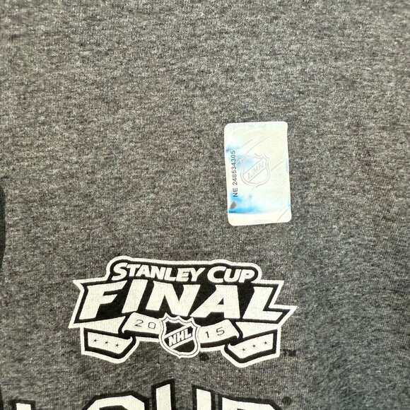 Reebok Stanley Cup Champions T-Shirt - Chicago Blackhawks - 2015 Locker Room - Picture 3 of 3